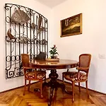 Διαμέρισμα Cismigiu Bralyf Art Center Βουκουρέστι