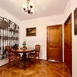 Cismigiu Bralyf Art Center Διαμέρισμα
