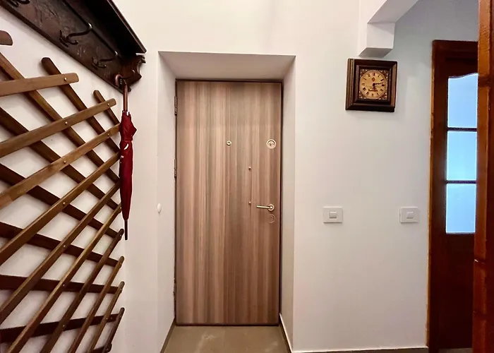 Daire Cismigiu Bralyf Art Center *
