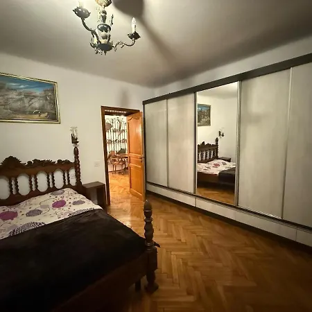 Cismigiu Bralyf Art Center Apartment Bucharest